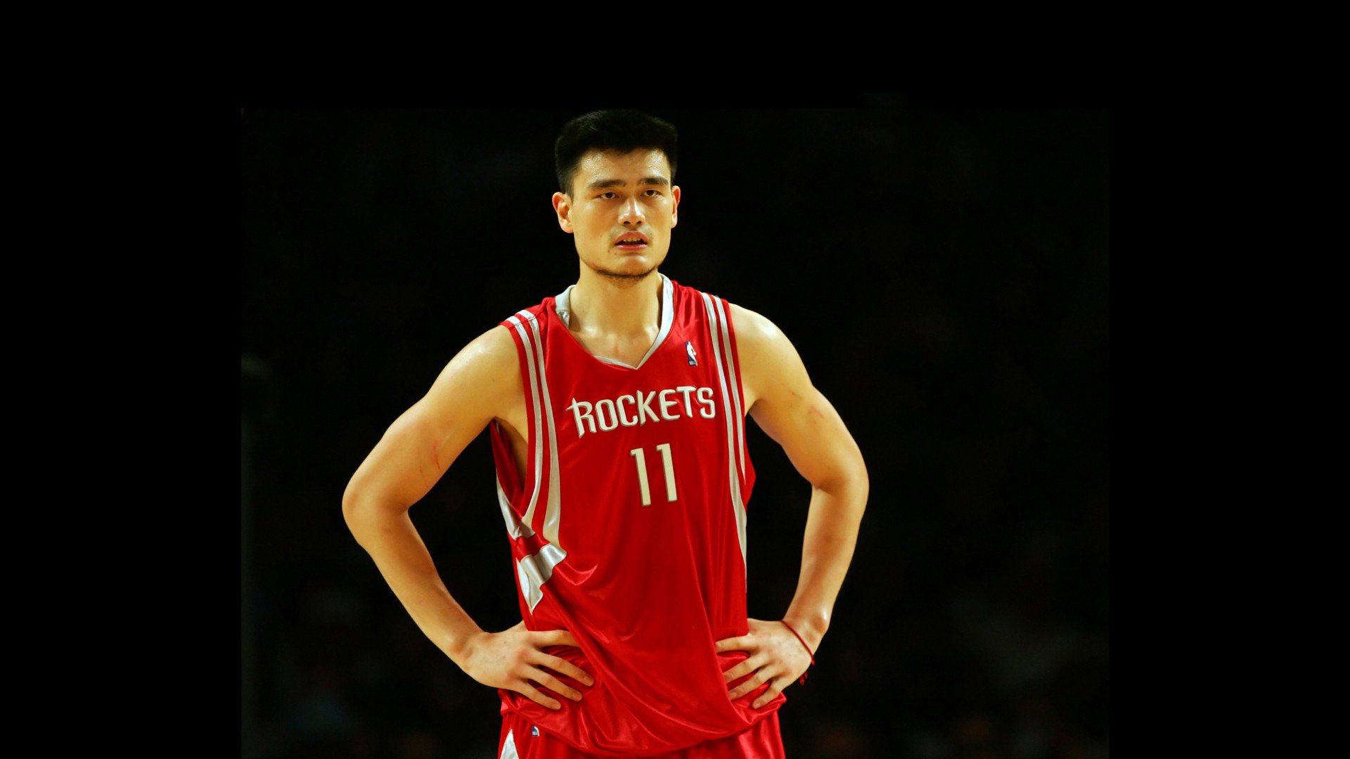开云官方app入口-跨界传奇，巴西速胜墨西哥之夜，莱奥在NBA季后赛接管比赛的双重奏